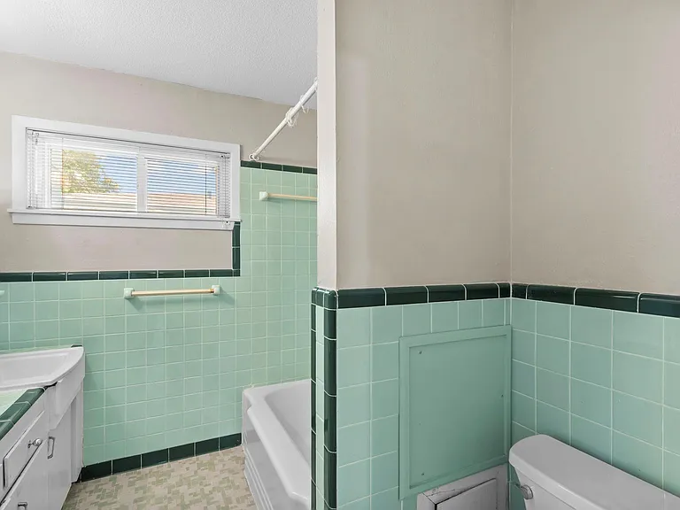 13 Lyncrest Dr — Photo 20