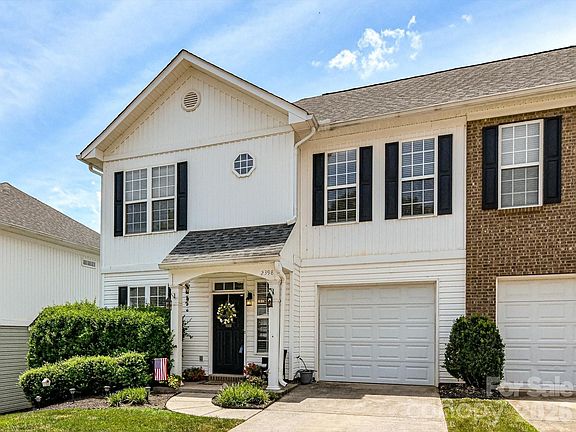 2nd image of 2398 Woodridge Dr