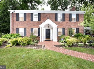 824 Aster Blvd, Rockville, MD 20850