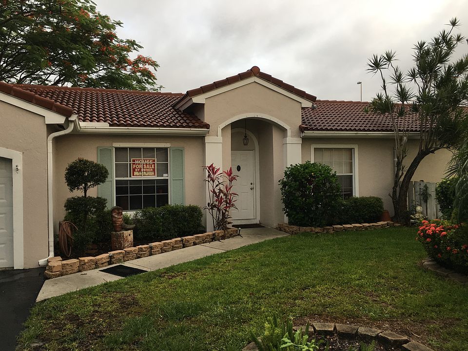 1st image of 6000 NW 44th Ln