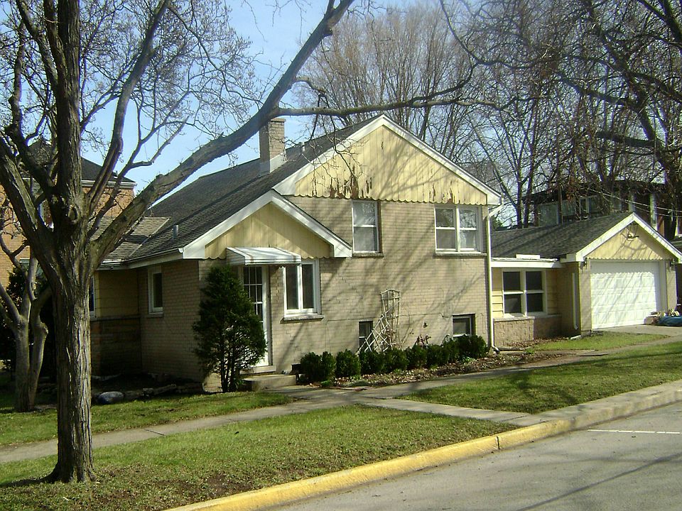 1st image of 1557 Boeger Ave