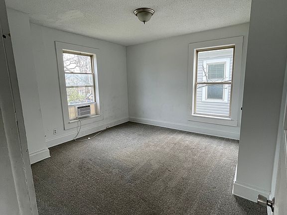 5th image of 412 E 17th Ave