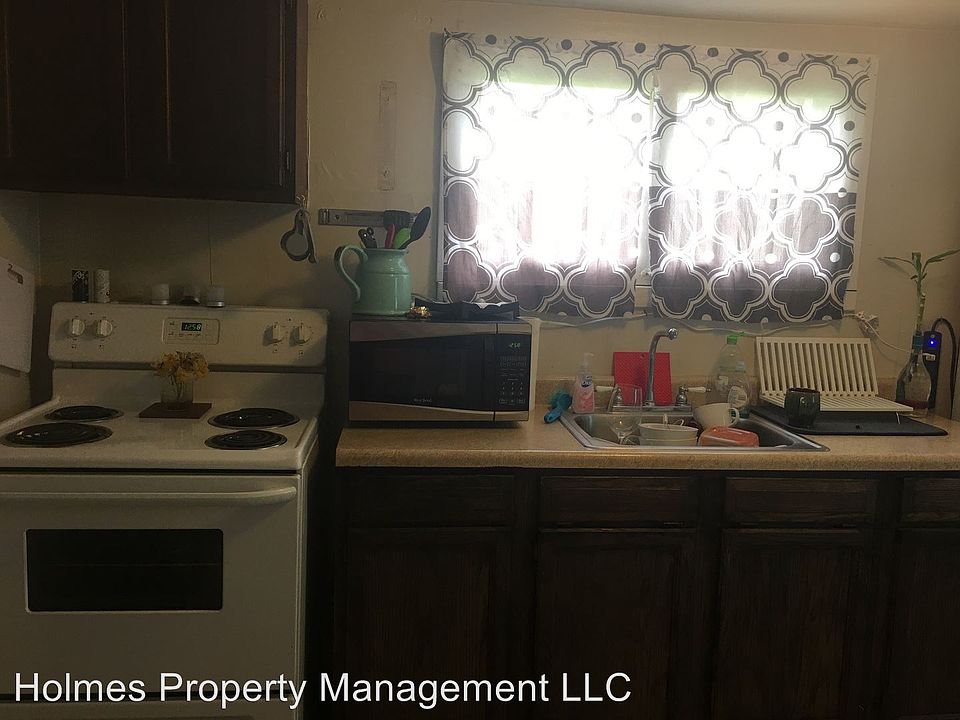 1st image of 211 16th St APT 2