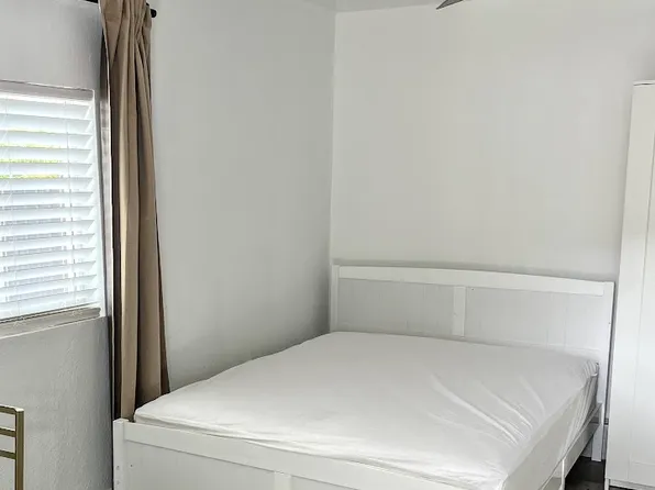(undisclosed Address), Miami, FL 33125