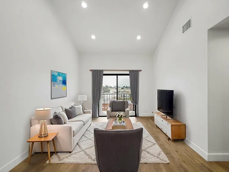 1410 Coronado Ave #8 — Photo 31
