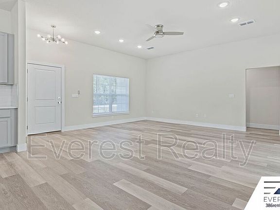 5th image of 18 Smokehouse Pl