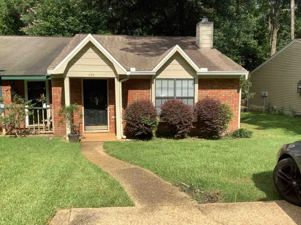 226 Whetherbine Way W, Tallahassee, FL 32301