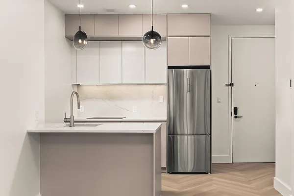 Kitchen, photo 1