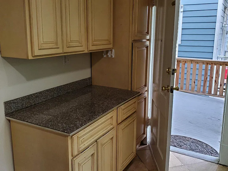 2217 Whitaker St — Photo 33
