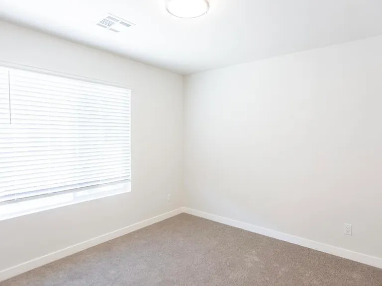 1850 N 51st St #2 — Photo 15