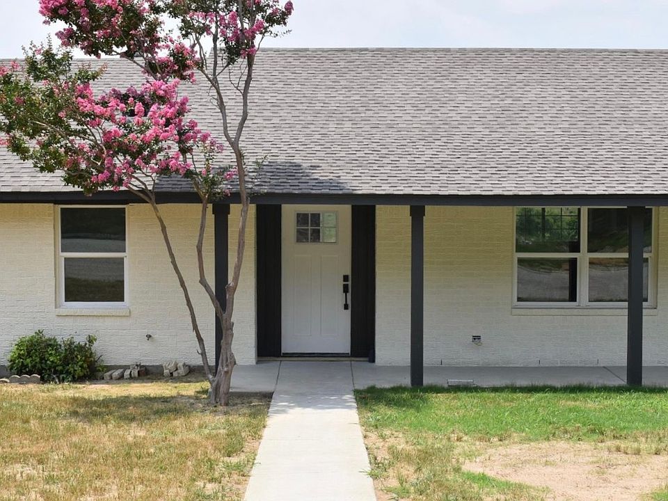 1st image of 344 Arrowhead St