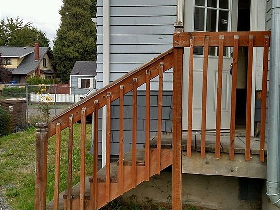 3rd image of 6138 S Park Ave