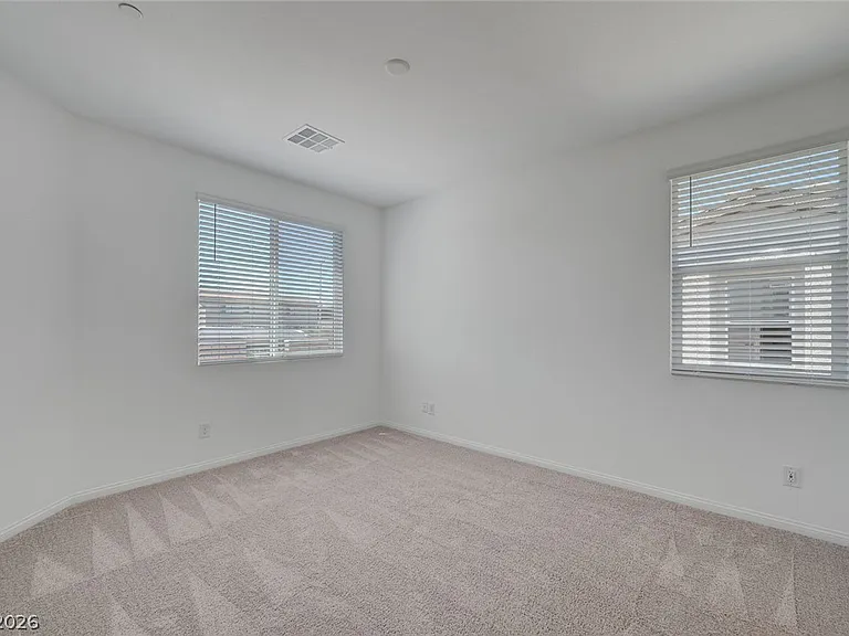 242 Freeport View Pl — Photo 7