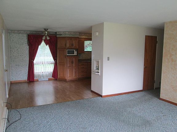3rd image of 325 E Highland Dr