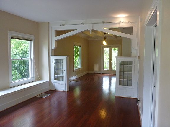 DR w/French doors to patio