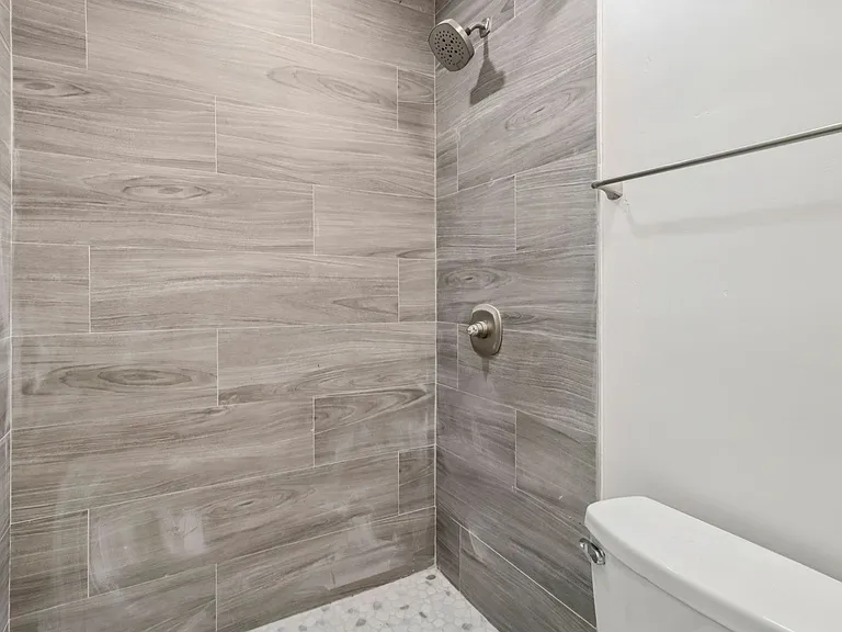 738 S Orange Ave — Photo 17