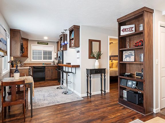 3rd image of 119 Lupfer Ave APT 2