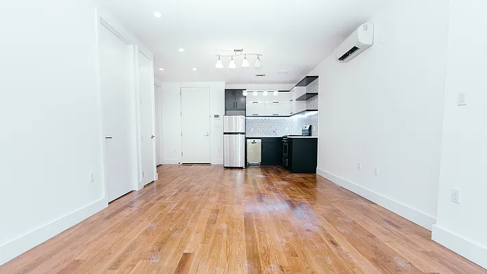 Rented by Nooklyn NYC LLC | media 6