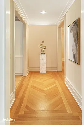 Sold by Sotheby's International Realty | media 4