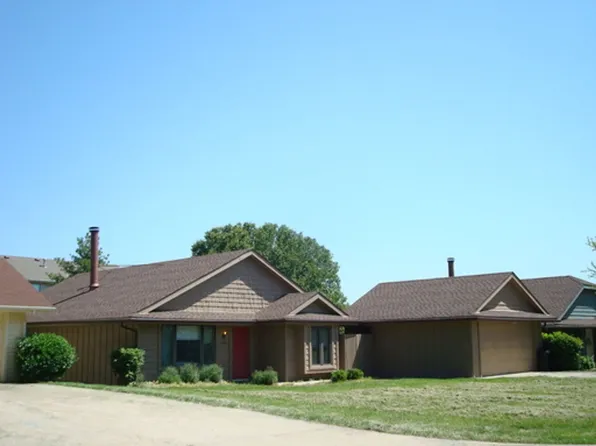 Rose Houses, 3708-3812 W 24th St #3B-2Ba-1300Sqft, Lawrence, KS 66047