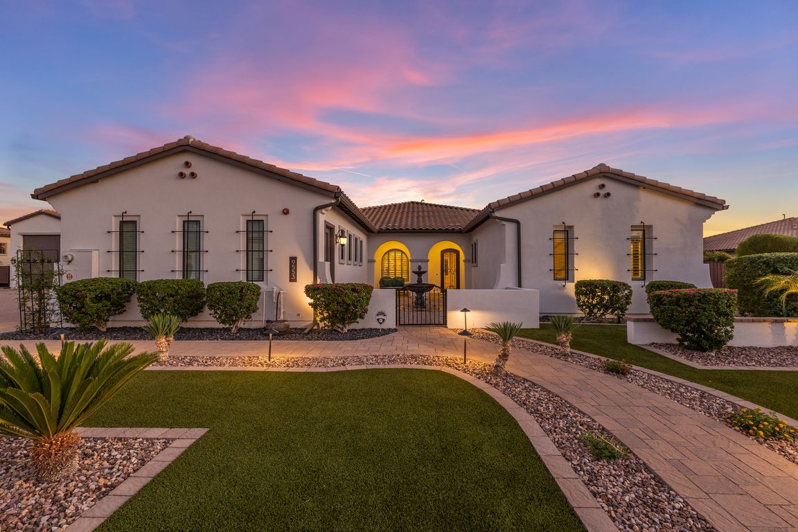 next background image