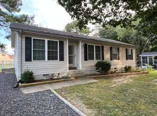226 Cedar Ave, Colonial Beach, VA 22443