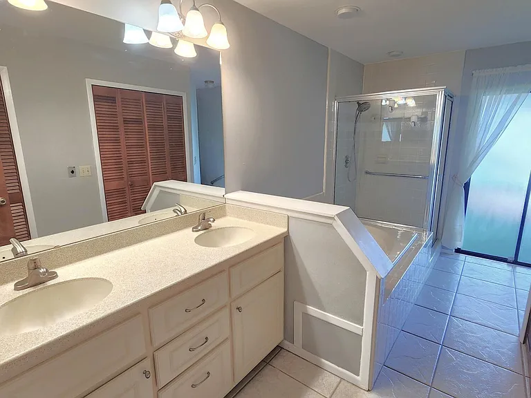 1244 Lakeview Dr — Photo 17
