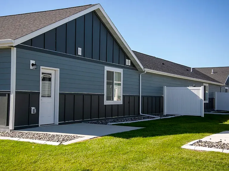 Sapphire Patio Homes Apartments — Photo 9