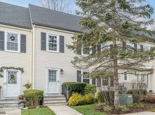 21 Galway Dr, Mendham, NJ 07945