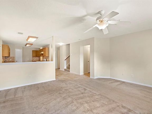 3rd image of 7619 Sisterdale Dr