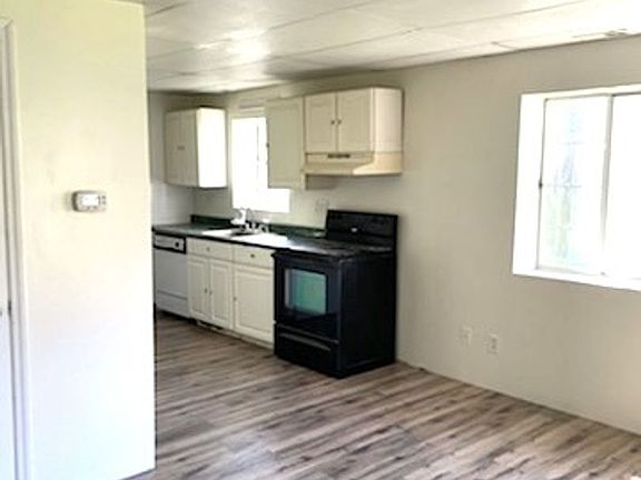 3rd image of 106 133rd St APT A