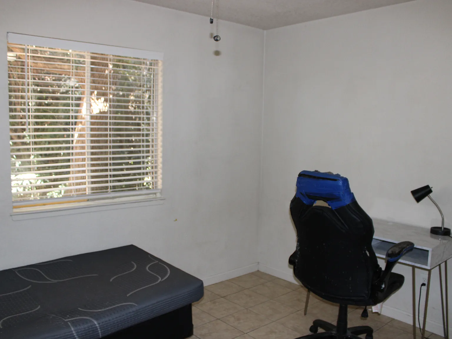 4 bed, 1400 sqft, $650 — Photo 2