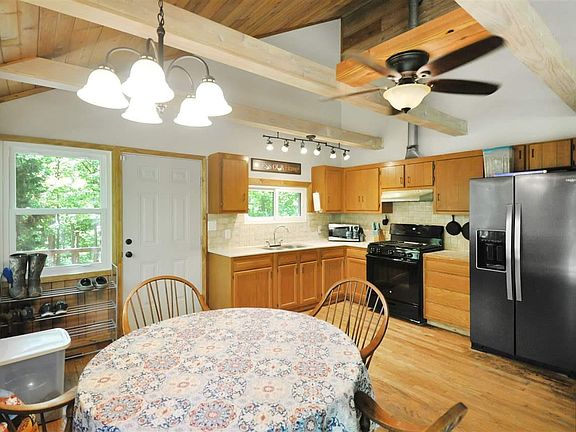 5th image of 638 Cedar Haven Dr
