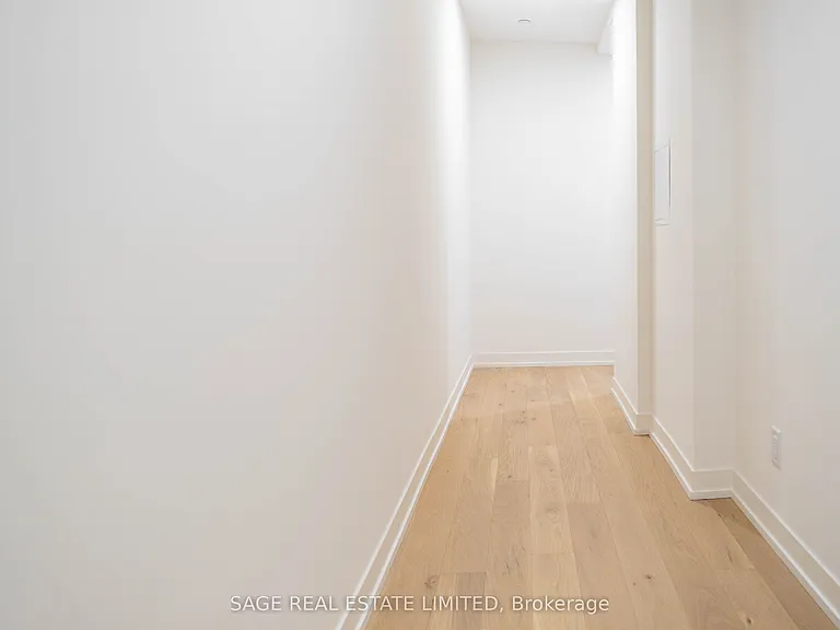 761 Queen St E #504 — Photo 18