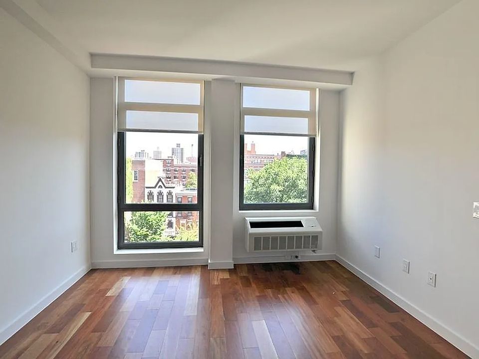 1st image of 321 E 3rd St APT 3D