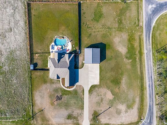 3rd image of 1195 Hog Town Rd