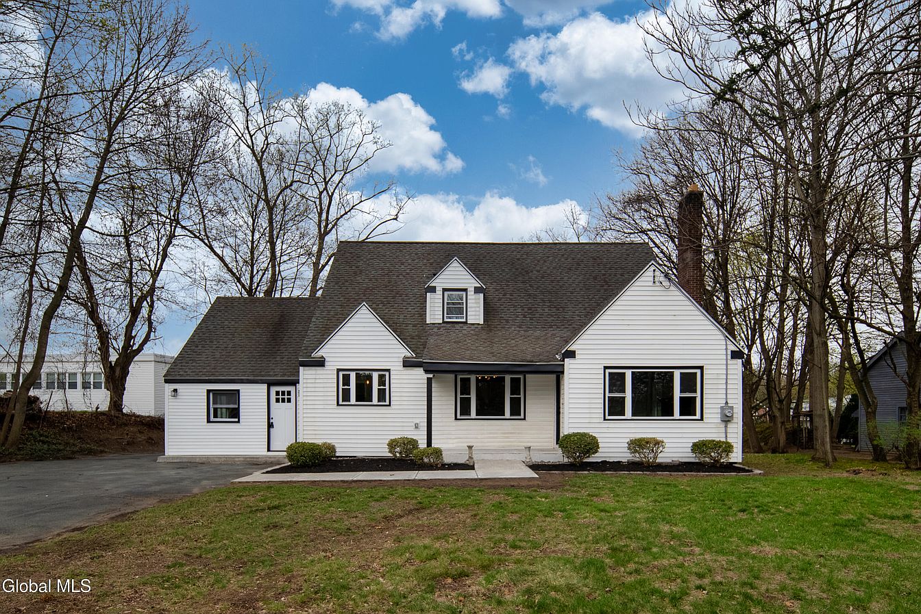 1st image of 572 New Loudon Road
