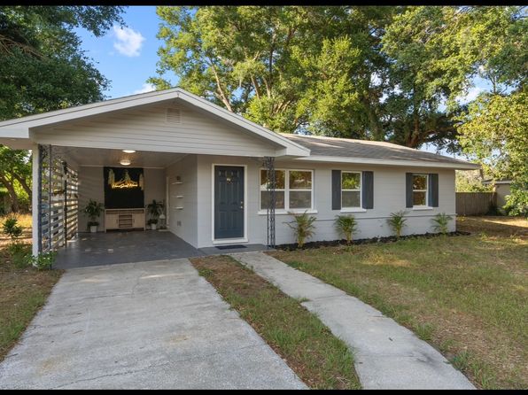 607 Walnut Dr