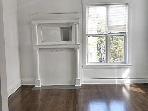 3rd image of 3503 W 26th St #9