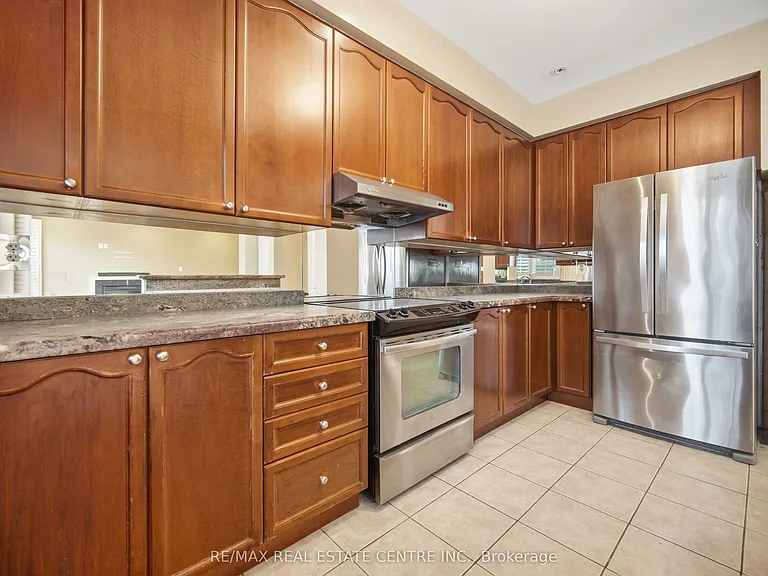 5218 Oscar Peterson Blvd — Photo 12