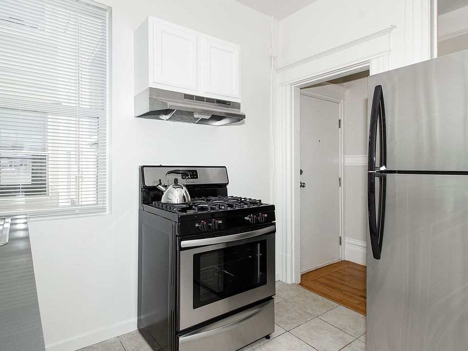 1st image of 1301 Leavenworth St APT 18