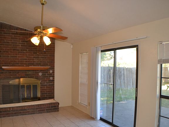 3rd image of 1515 Bandera Dr