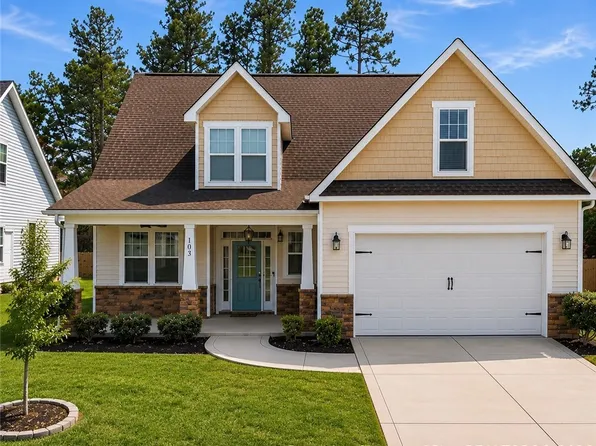 1015 Liberty Ln, Fayetteville, NC 28311