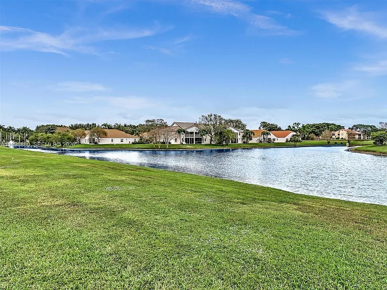 15212 W Tranquility Lake Dr #15212 — Photo 41
