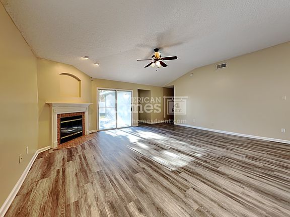 3rd image of 8099 Shadwell Ct