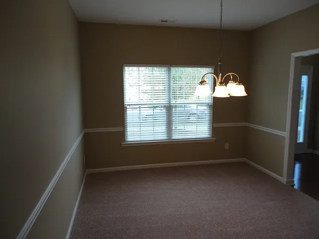 1010 Golden Crest Dr — Photo 4