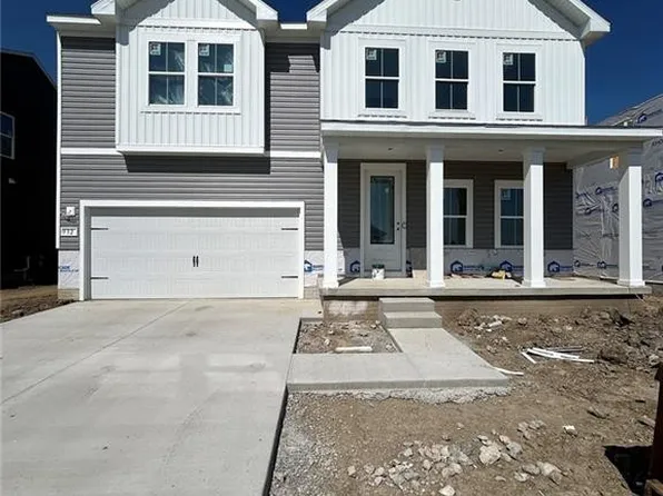 932 Darter Dr, Bowling Green, OH 43402