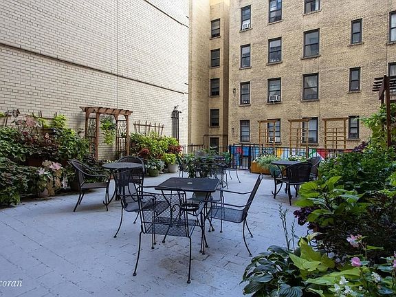 2nd image of 135 Eastern Pkwy APT 2B