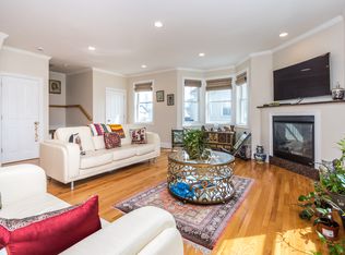 43 Hammond St APT 1, Waltham, MA 02451