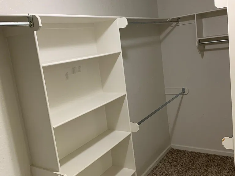 2035 Shadow Ridge Rd — Photo 17